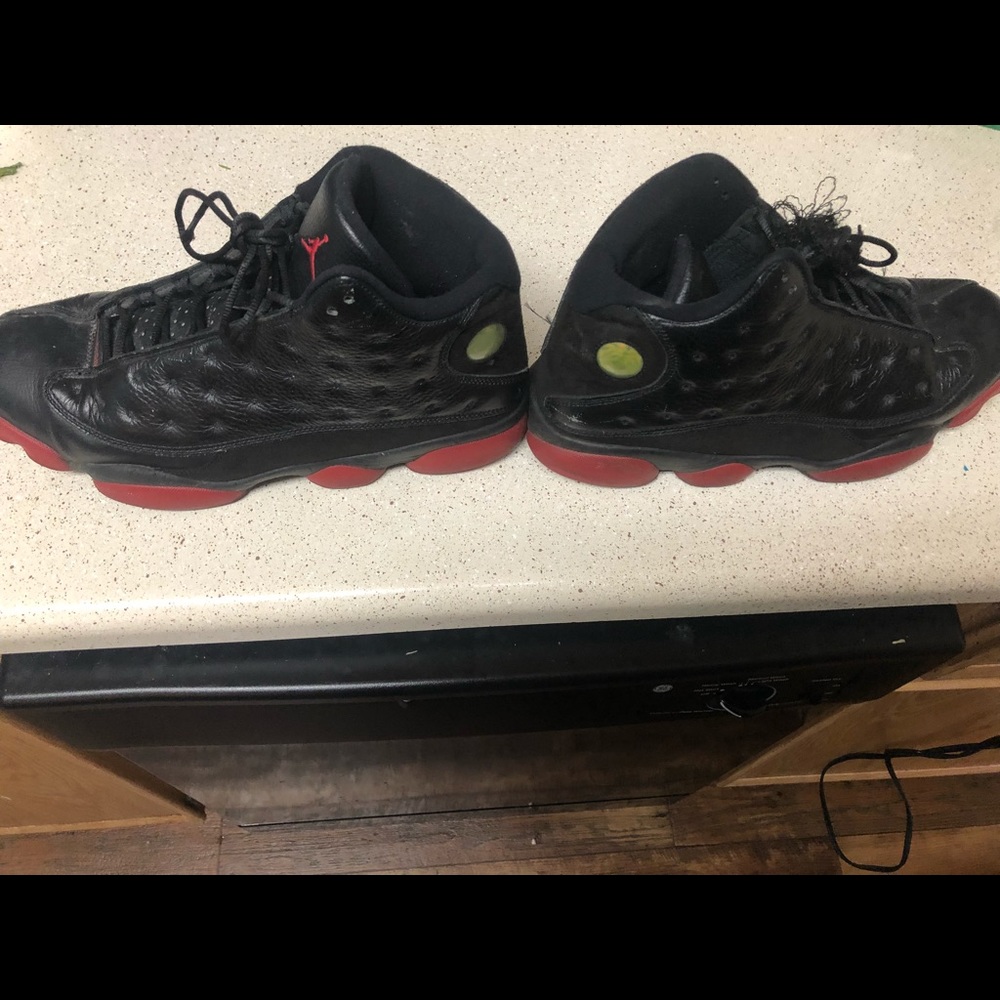 JORDAN RETROS Good Condition needs shoe string
